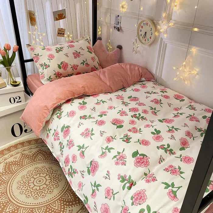 Queen Size Bedding Set, White Color, Black Plaid Microfiber, King Size Bed Linen