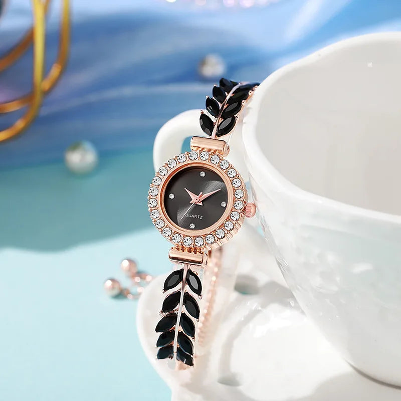 Women's Bracelet Watches Ladies Fashion Quartz Wrist Watch Round Mini Women Watch Gifts for Women（Without Box）