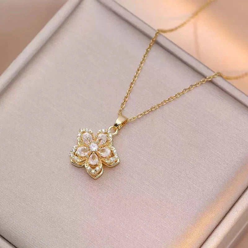 Shiny Romantic Flower Pendant Necklace For Women Golden Plated Rotatable Flowers Choker Girls Wedding Party Jewelry