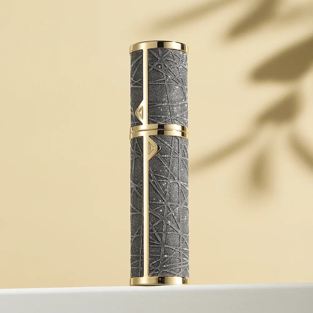 5ML Portable Compact Leather Perfume Bottle Multipurpose Sprayer Refillable Empty Perfume Atomizer for Travel Spray Bottle 1PC