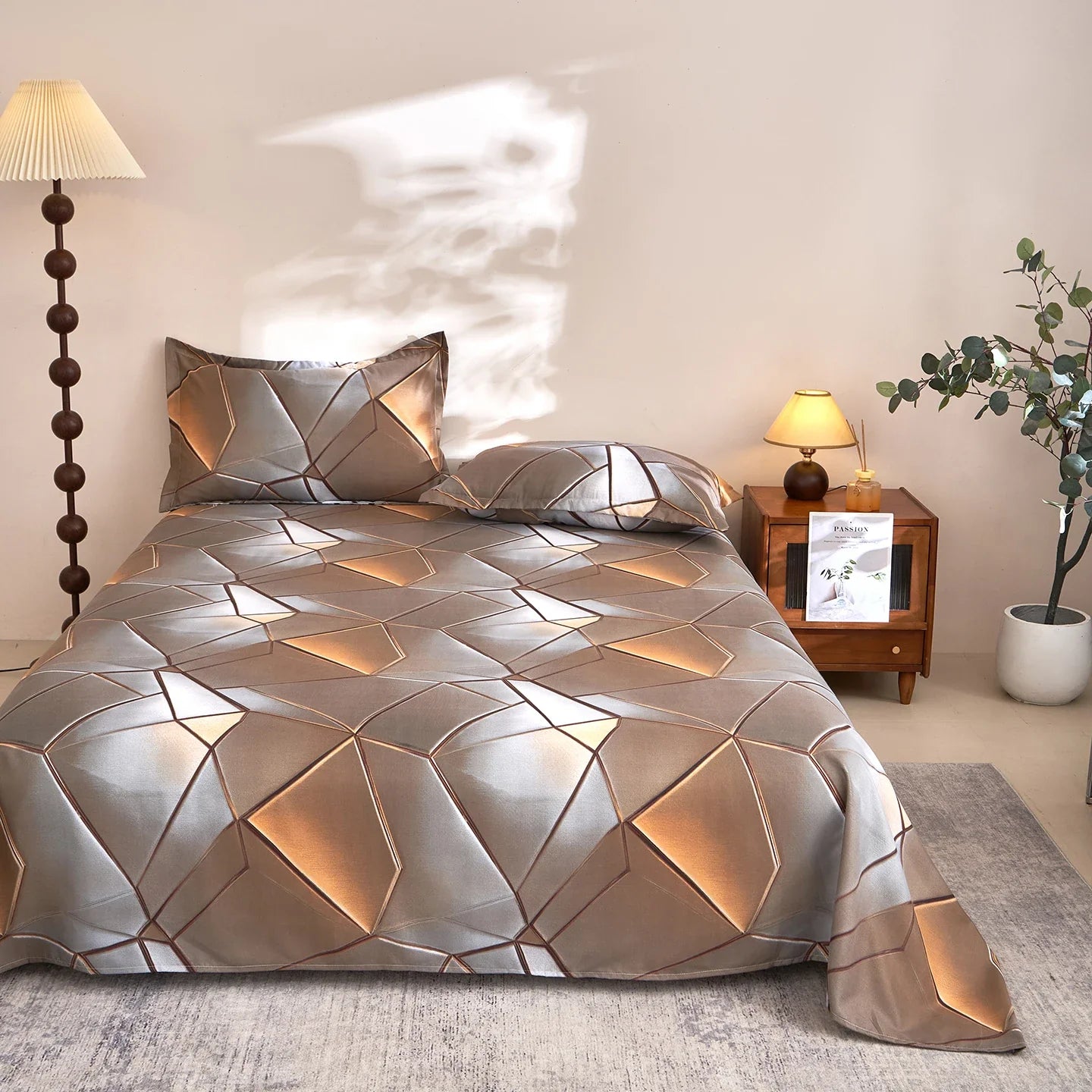 1 piece of printed bed sheet. Single bed. Double bed. Comfortable bedding. Suitable for all seasons (excluding pillowcases)