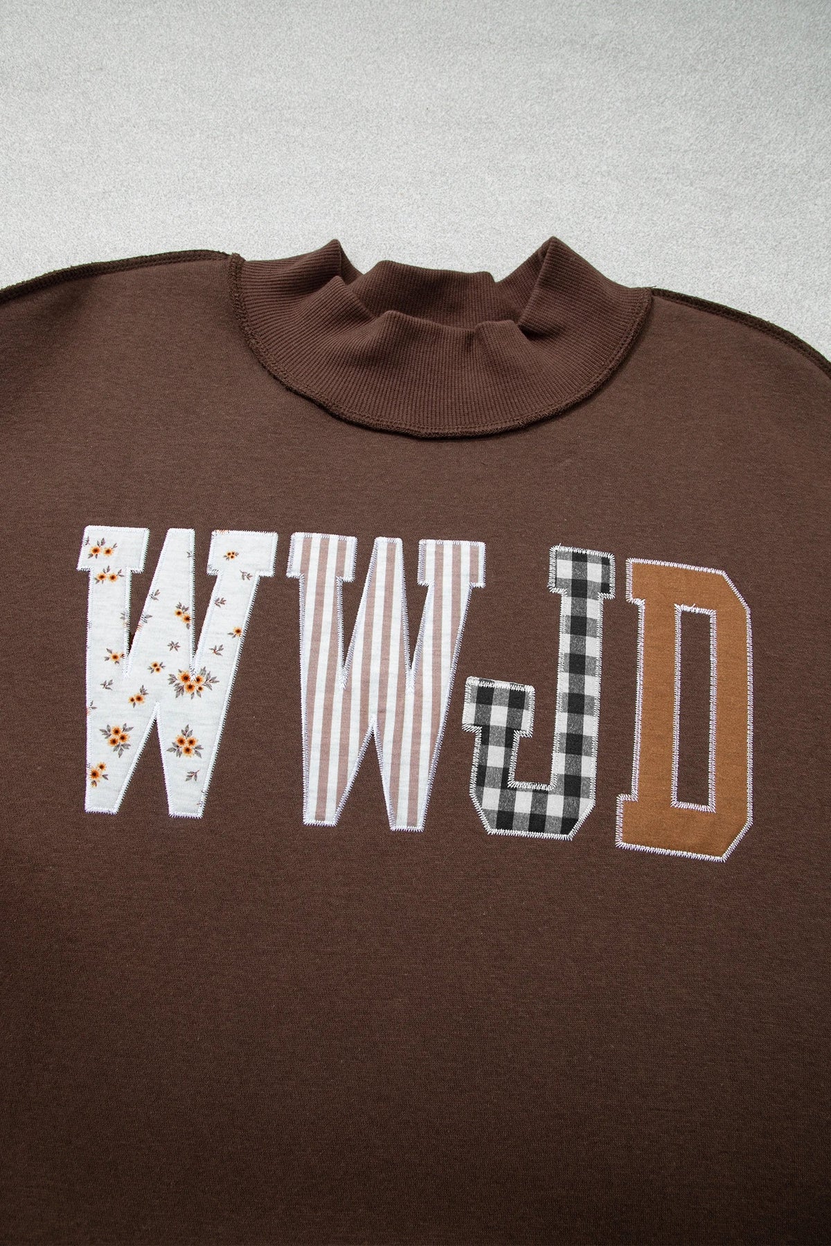 Plus Size WWJD Letter Print Exposed Seam Sweatshirt