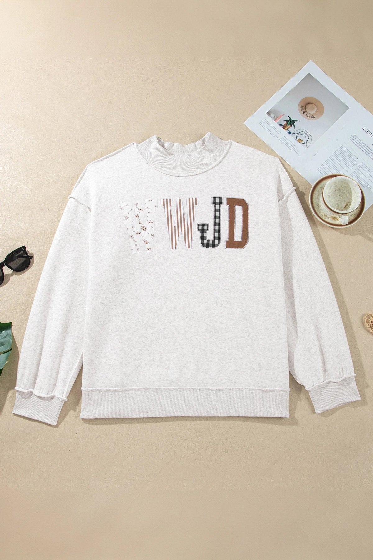 Plus Size WWJD Letter Print Exposed Seam Sweatshirt
