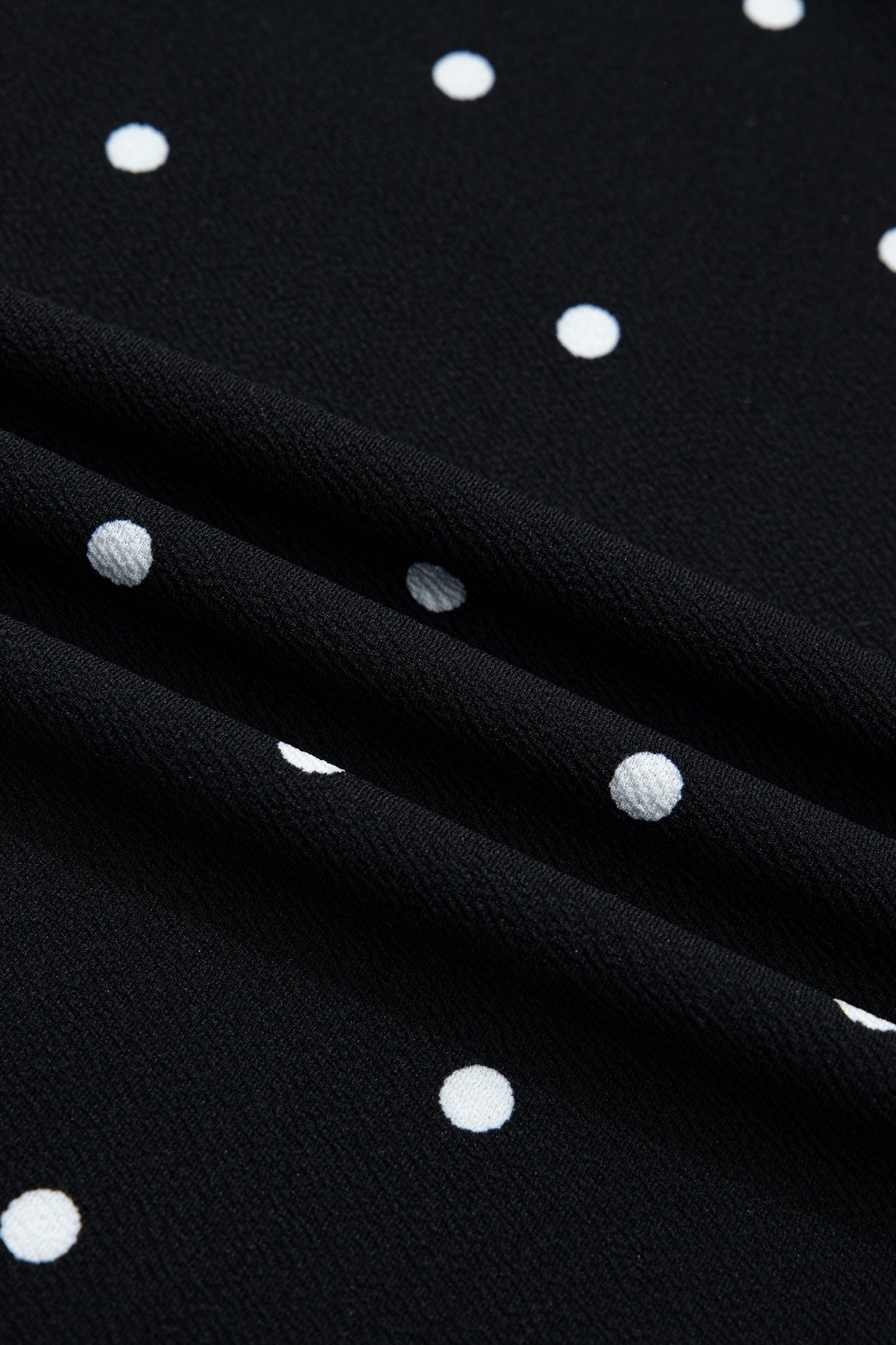 Plus Size Polka Dot Scallop Hem T-Shirt