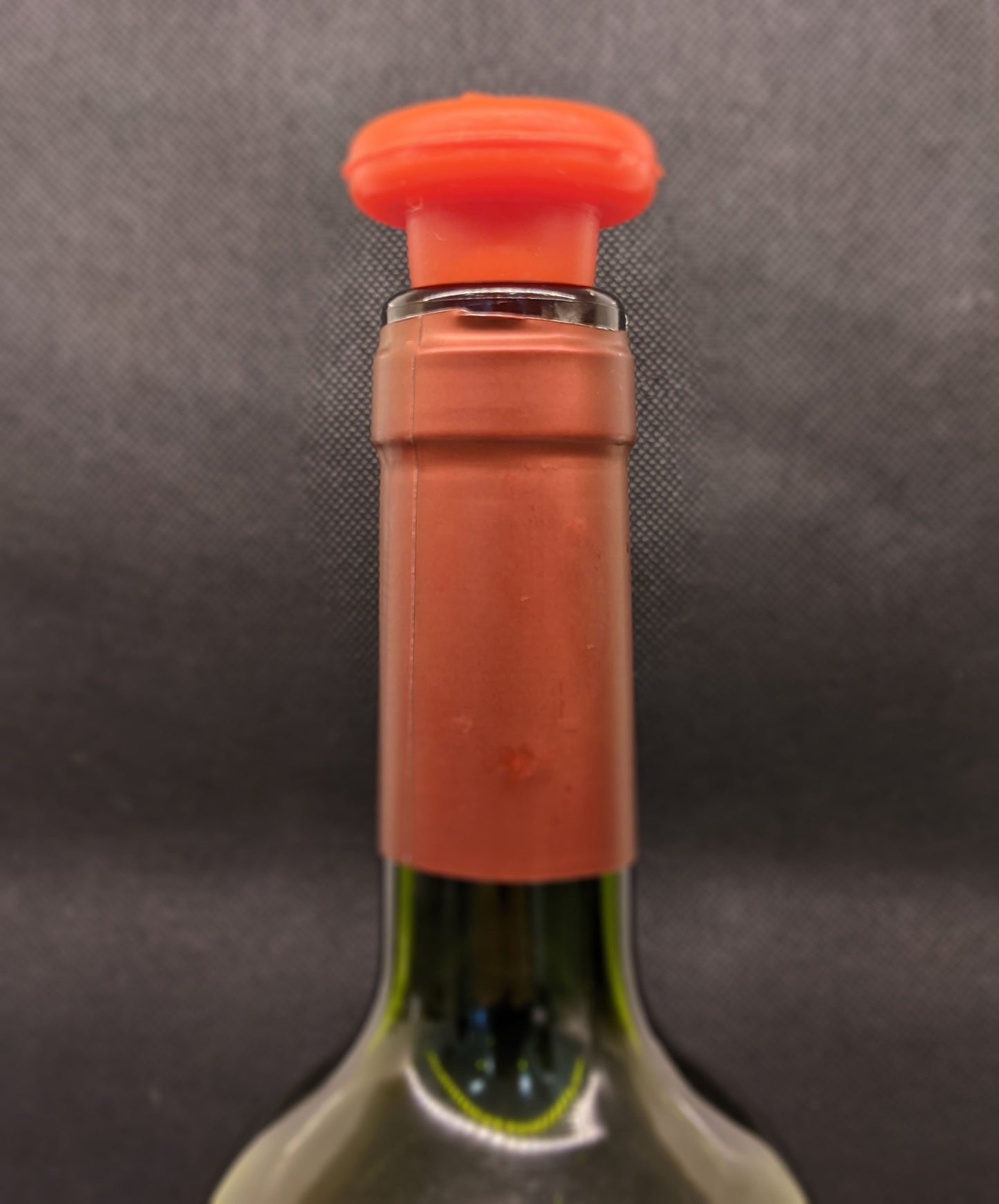 Bulk Wine Stopper Retail Sets | 10 Burlap Gift Bags (5 Stoppers Each) | Medical-Grade Silicone Point-of-Sale Displays